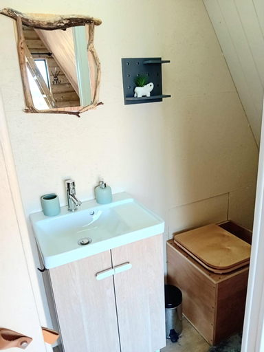 Bathroom 3, Le Chalet dans les Pres, Indre