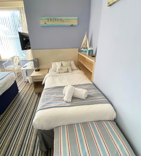 Bedroom 2, 74 Belgravia, Torbay