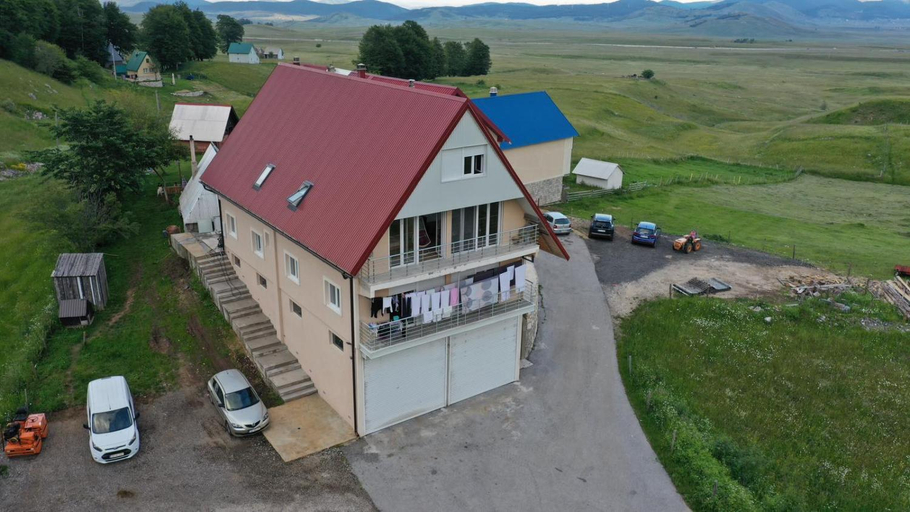 Others 5, Gorstak
