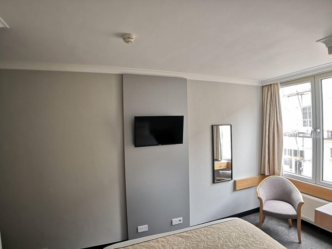 Bedroom 4, Lancaster Hall Hotel, London
