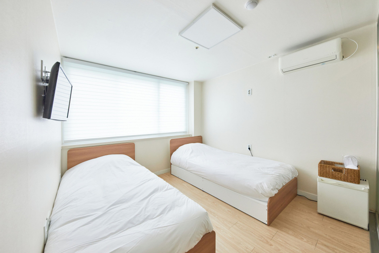 Bedroom 4, 123 Hostel, Jung
