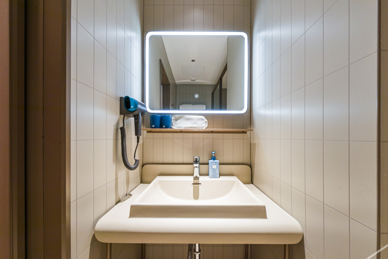 Bathroom 3, Hanting Hotel Suqian Suning Plaza, Suqian