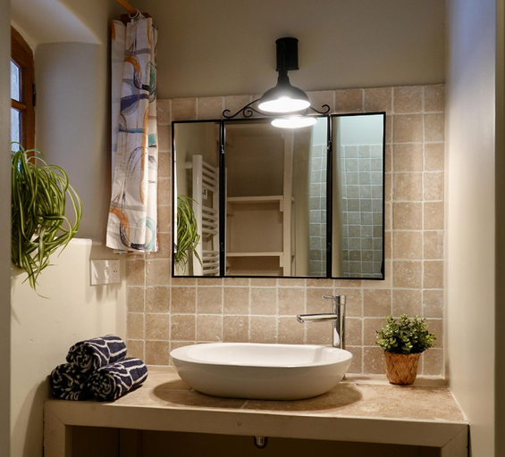 Bathroom 3, La Grisonne - Gîte Camus, Alpes-de-Haute-Provence