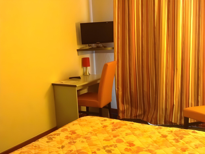 Bedroom 12