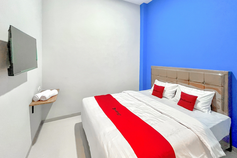 RedDoorz Syariah near RS KRMT Wongsonegoro Semarang, Semarang