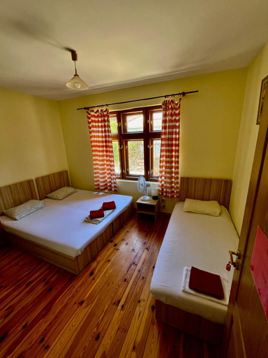 Others 5, Hostel Mostel, Veliko Tarnovo