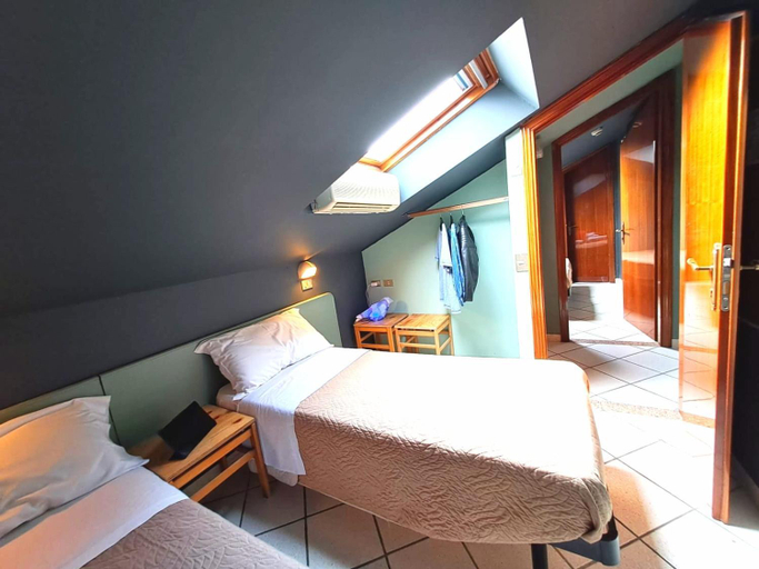 Bedroom 26