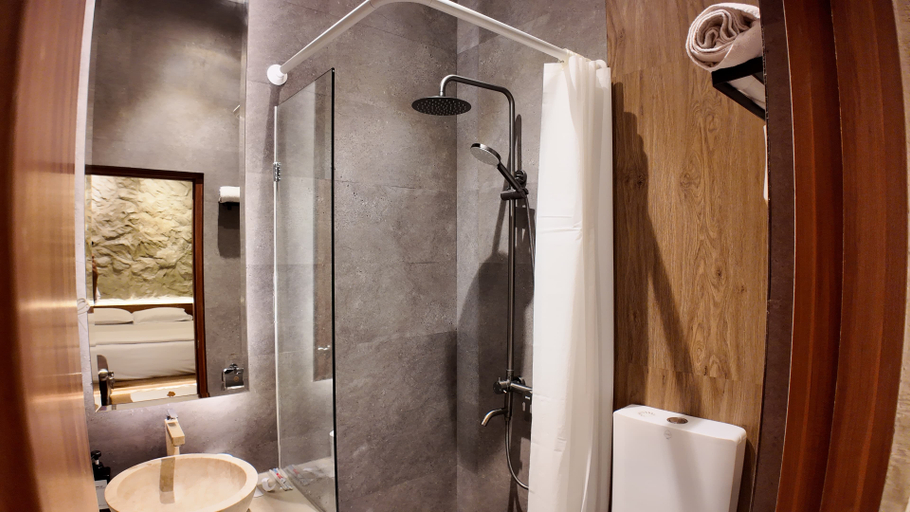 Bathroom 5