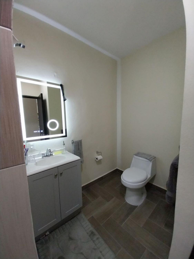 Bathroom 4, SM Apartments, La Paz