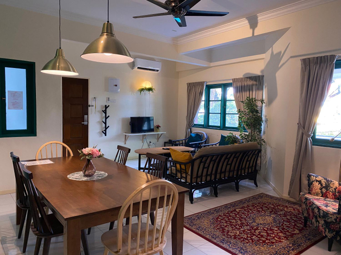 Dining Room 11