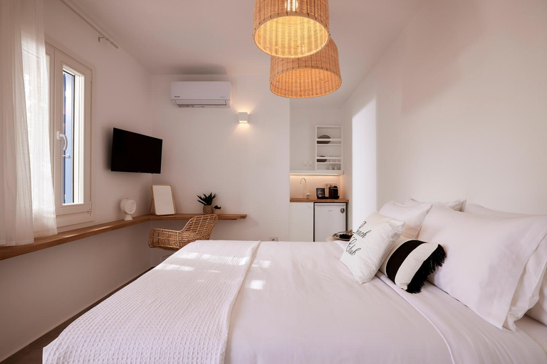 Bedroom 3, Eutopia Suites Sifnos, South Aegean