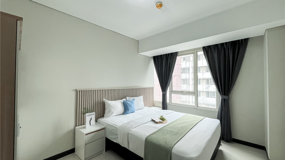 Well Designed and Comfortable 3BR Nifarro Park Apartment By Travelio