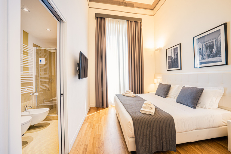 Bedroom 4, Capitals Luxury Rivers, Rome