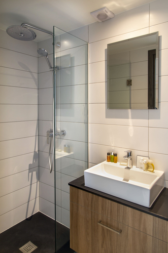 Bathroom 5, LIV Urban Suites, Larnaca