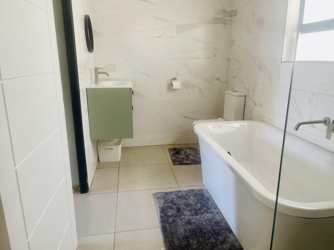 Others 5, TrendyBliss Guest House, Waterberg