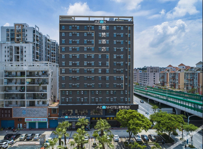 Exterior & Views