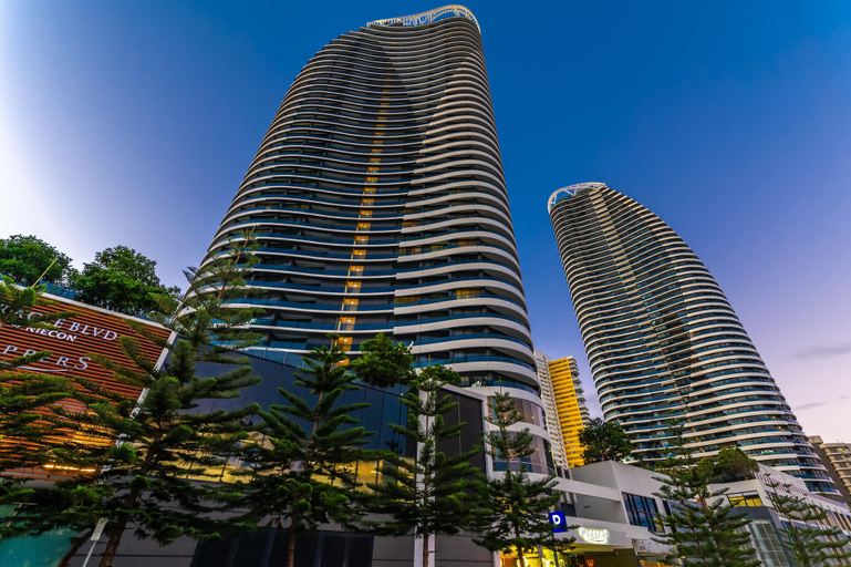 Exterior & Views, Luxury Sky High Escape with Ocean Views, Gold Coast