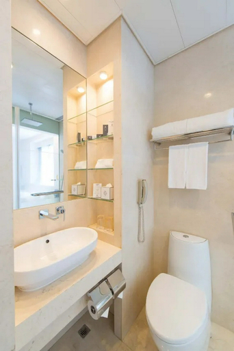 Bathroom 4, Empire Hotel Hong Kong ・ Causeway Bay, Hong Kong Island