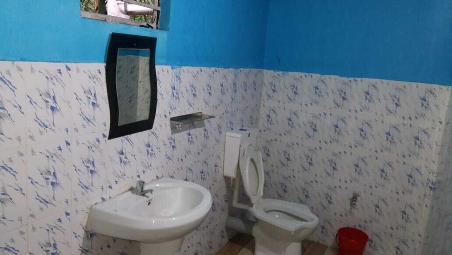 Bathroom, Bon Holong Resort, Alipurduar