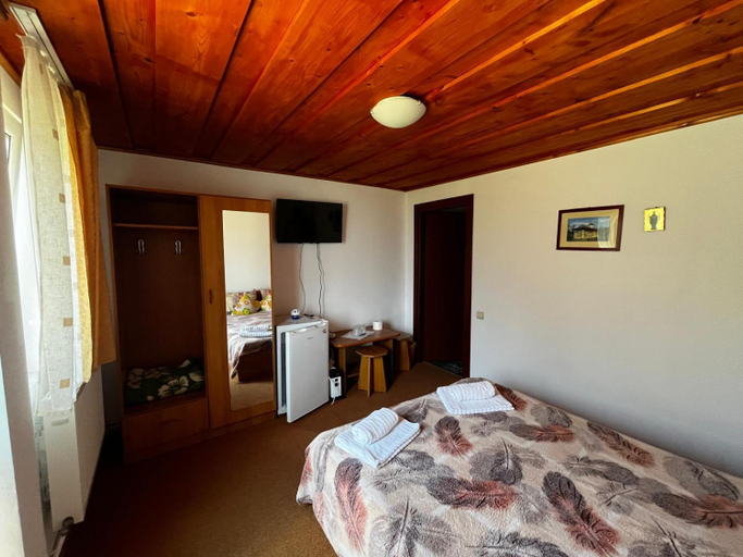 Others 4, Forest View Cottage, Gura Humorului