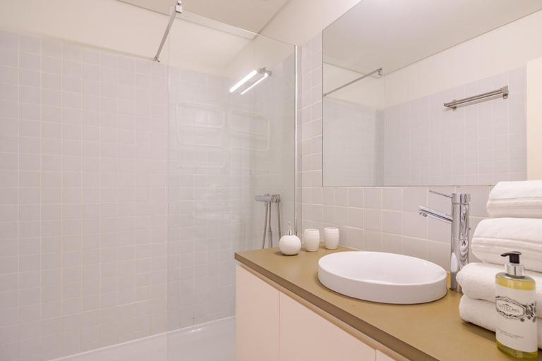 Others 5, Taipas 9 in Oporto With 1 Bedrooms and 1 Bathrooms, Porto