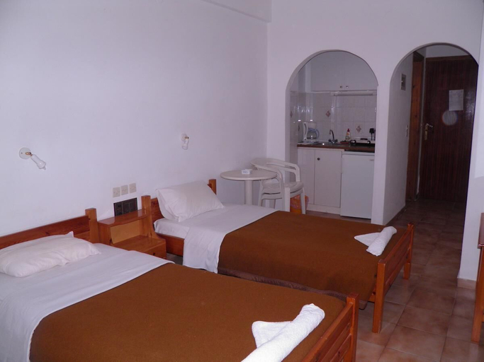 Bedroom 3, Galaxias Studios, Faistos