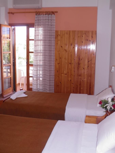 Bedroom 4, Galaxias Studios, Faistos