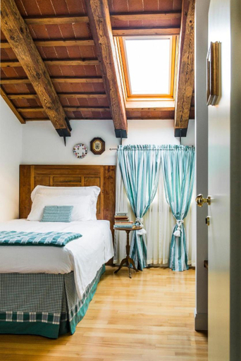 Bedroom 9