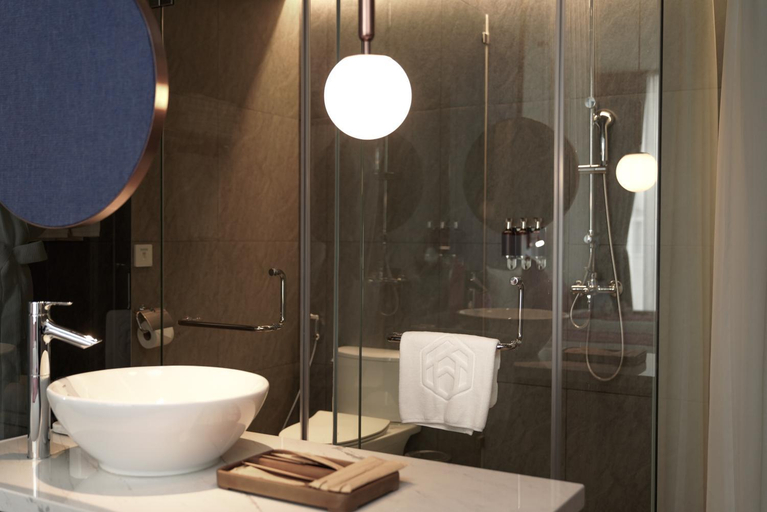 Bathroom 8