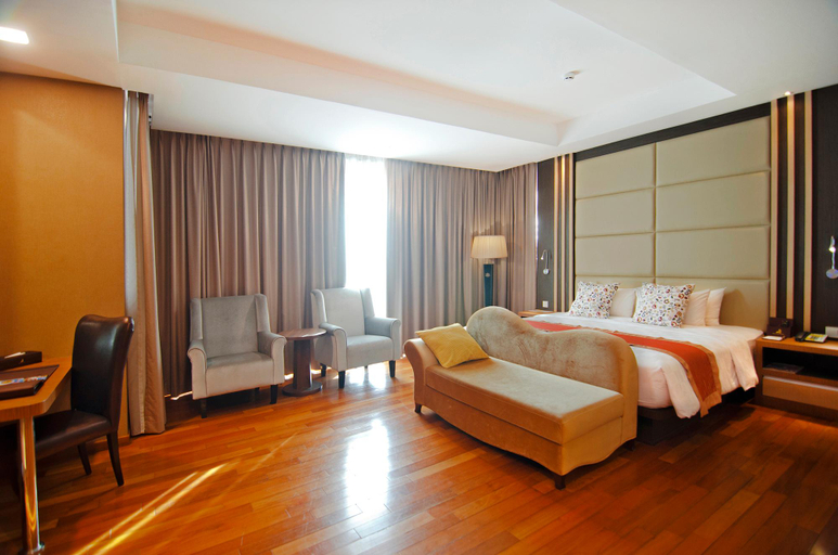Bedroom 28