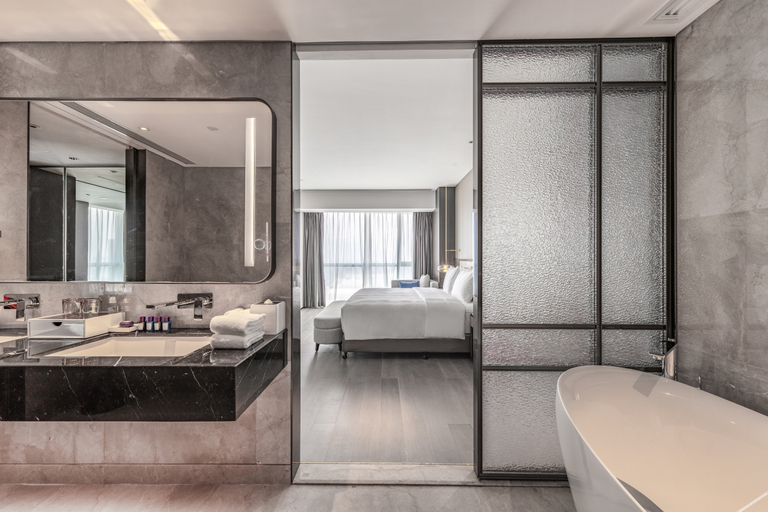 Bathroom 5, Steigenberger Hotel SUNAC Changsha, Changsha