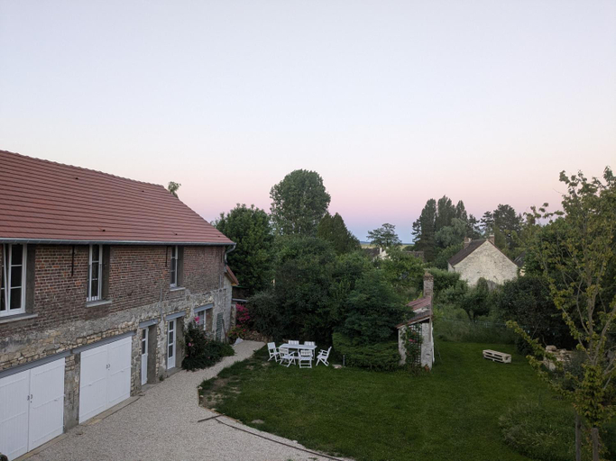 Others 5, La Maison Cornon, Oise