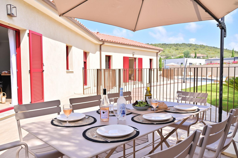 Others 5, Residence Les volets rouges - Duplex de standing avec piscine, Haute-Corse