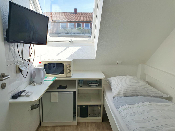 Bedroom 24