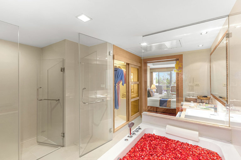 Bathroom 4, Royal Cliff Beach Terrace Hotel Pattaya, Pattaya