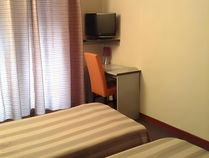 Bedroom 8