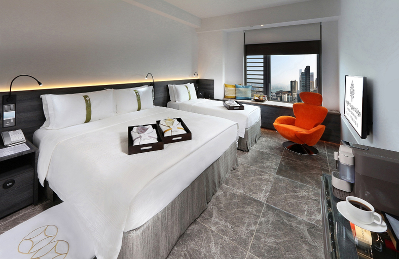 Bedroom 2, Empire Prestige ・ Tsim Sha Tsui, Kowloon