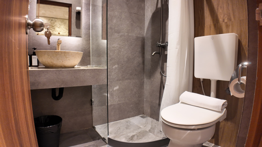 Bathroom 3
