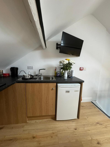 Others 4, Top Floor