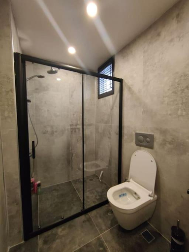Bathroom 2, Sunny Antalya VILLA in kale ici Antalya 7 persoons, Antalya