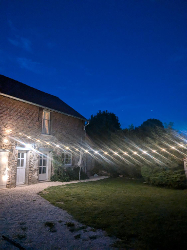 Others 2, La Maison Cornon, Oise