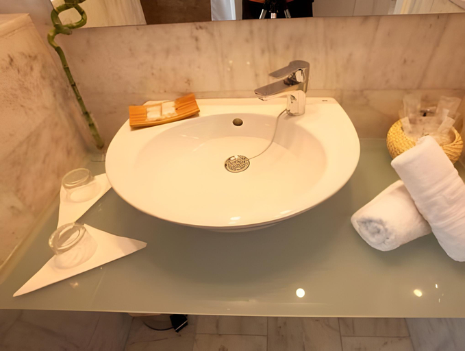 Bathroom, Jardines de Casablanca, Murcia