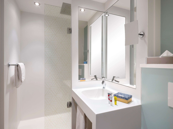 Bathroom 6