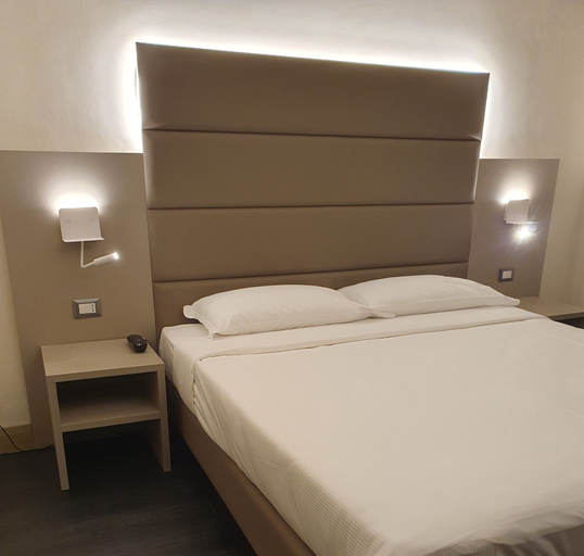 Bedroom 3, LH Hotel Excel Roma Montemario, Rome