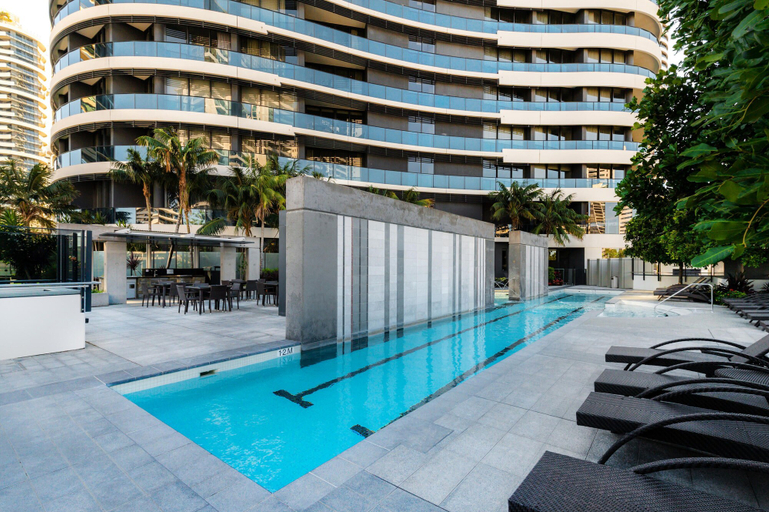 Sport & Beauty 4, Luxury Sky High Escape with Ocean Views, Gold Coast