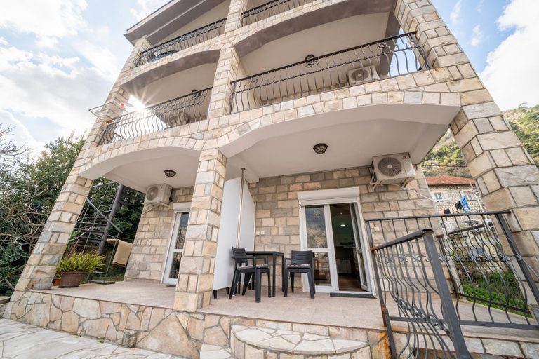 Exterior & Views 2, Apartments Vukovic