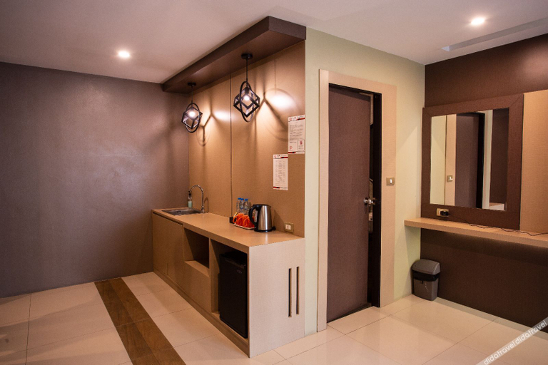 Bathroom 5, Grande Classic Pattaya, Pattaya