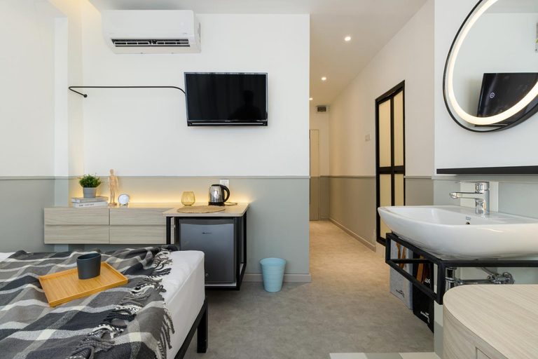 Bathroom 3, Upstairs Downstairs Co living Bukit Bintang, Kuala Lumpur