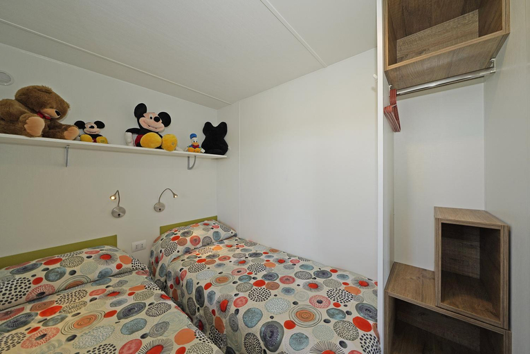 Bedroom 2, Camping Village Butterfly, Verona