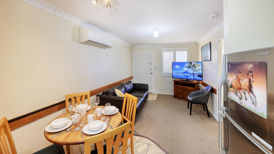 Others 5, Apollo Apartments, Toowoomba - Central